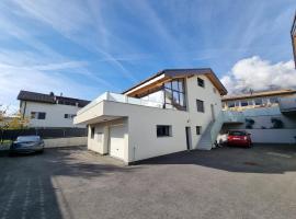 Villa Blackbird, Hotel in Grimisuat