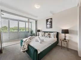 Luxury Parklands & City Retreat, Gym, Pool, Carpark, walk to Suncorp Stadium