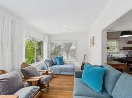 Rawsons Escape Country Comfort by Coledale Beach