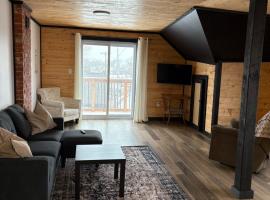 All About ME Loft, viešbutis mieste Montague