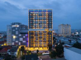 Somerset Queen City Semarang, hotel en Semarang
