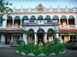 Chettinadu Mansion – An Authentic Heritage Palace, заміський будинок у місті Kānādukāttān