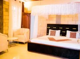 KIGUFI HILL, Agape Resort & Kivu Edge
