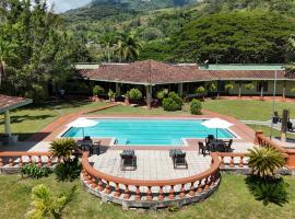 Rurals Casa, Hotel in Marsella