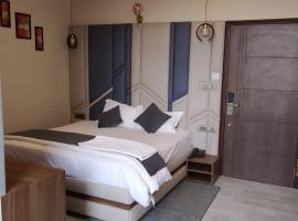 Hotel Sky Inn, хотел в Sīkar