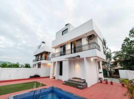 Ventara Escape Bungalow by Palette Homes | Pvt Pool | Lonavala, khách sạn ở Kārli