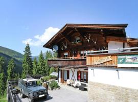 Chalet in Hochfügen near Ski Slopes, hotel a Hochfugen