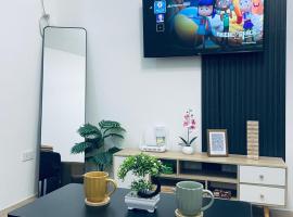 J&J Mactan Stays Netflix, Pool & Free Parking โรงแรมในMaribago