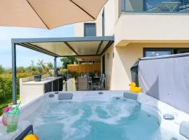 Atemberaubendes Apartment mit Whirlpool, Grillbereich, Smart TV