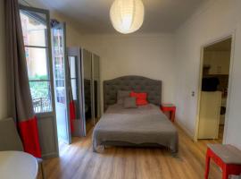 Contrast LuxApart 3 min MC Casino