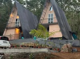 Zerahs Villa - Athirappilly