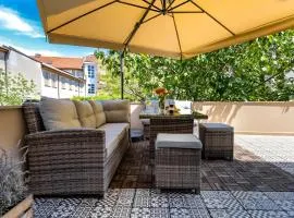 Top Centre Plovdiv Apartment for 4 Guests & Parking