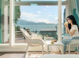 Namhae Opera House Pension, hotel en Namhae