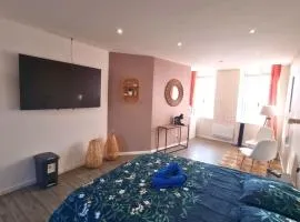 Suite Beige #2#- Vue & jacuzzi privé-self check-in