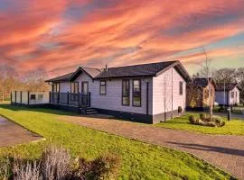 Finest Retreats - Pembroke Luxury Lodge