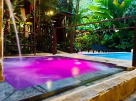 Private Caribbean Villa, Hot Jacuzzi Pool, hotel a Cocles