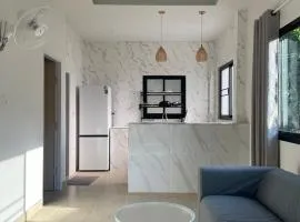 Banana House 2 Coconut Lane