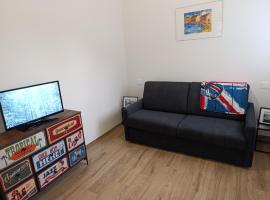 Dervio में, होटल Dafni Nuovo appartamento accogliente funzionale in centro paese