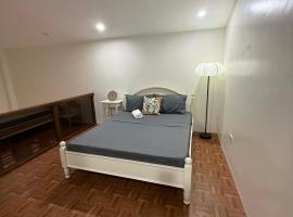 RMB Farm Casa Elizabeth, Hotel in Lubao