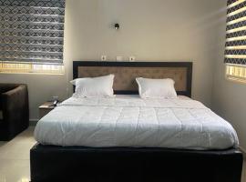 Blackstone Hotel – hotel w mieście Kuje