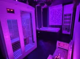 Love room spa et bien etre avec jacuzzi et sauna