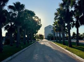 Agriturismo Masseria Cannella, hotel en Lesina