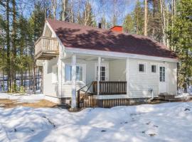 Holiday Home Koivuranta by Interhome: Pohjavaara şehrinde bir otel