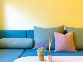 Sunny Central Apartment for 4 Guests 2 minutes from High Street