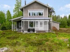 Holiday Home Paltamon golfhovi a - sis- 2 golf pelioik by Interhome