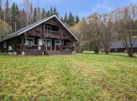 Holiday Home Karhunluola by Interhome, Hotel in Hauho
