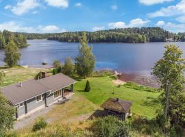 Holiday Home Petäjäinen by Interhome, hotel in Sipsiö