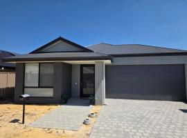 Modern Karnup House, hotel a Karnup