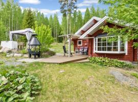 Holiday Home Cjoe239 by Interhome, hotel en Pölläkkä