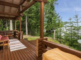 Holiday Home Hirsiniemi by Interhome, hotel v mestu Vuoriniemi