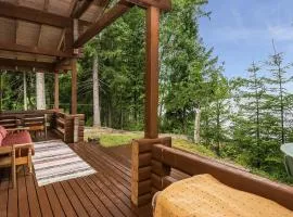 Holiday Home Hirsiniemi by Interhome