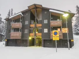 Holiday Home Karhunvartijan linna c24 by Interhome