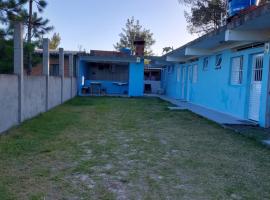 Kitnets Dias - Praia de Quintão, מלון בפינאל