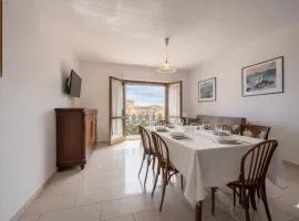 Dimoras 3BR City Center Balcony & Parking SF