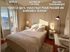 Suite Style Hôtel avec Balcon Vue Gare Netflix