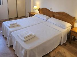 Maximus, Hotel in Las Navas del Marqués