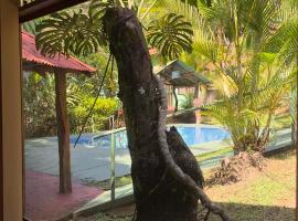 Cabañas Luz de Luna, Hotel in Llano Grande