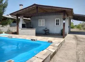 CASA COM PISCINA, Arroio do Silva, Meta!