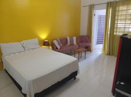 Purple Peach Escapes, Hotel in Koolbaai