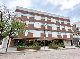 HDA Miraflores, hotel v destinácii Termas de Río Hondo