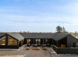Beautiful Home In Idestrup With Sauna，Stovby的豪華飯店