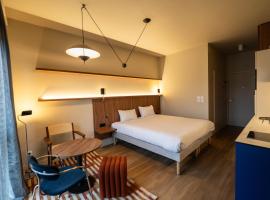 Harvey Chartres - Résidence lifestyle 4 étoiles, Restaurant, Bien-Être, Sport & Déconnexion – hotel w mieście Chartres