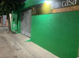 QUARTO BASICO EM POUSADA PERTO DE TUDo