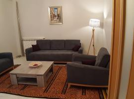 Appartement en résidence, spacieux et lumineux，Draria的飯店