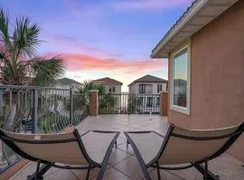 Casa Lontano - Luxury Home Near the Beach with Gulf Views & Shared Pool