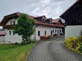 Chalet Hoamad im Bayerischen Wald, Hotel in Eschlkam